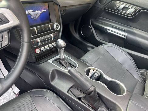 Used 2020 Ford Mustang Premium RWD image 20