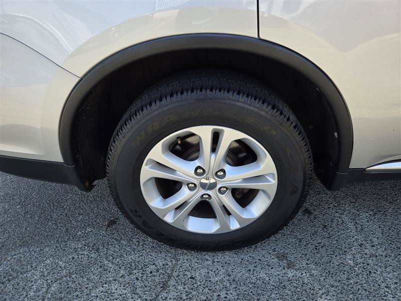 Used 2013 Dodge Durango SXT AWD/4WD image 16