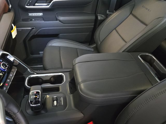 Used 2025 GMC Sierra 1500 Denali AWD/4WD image 21