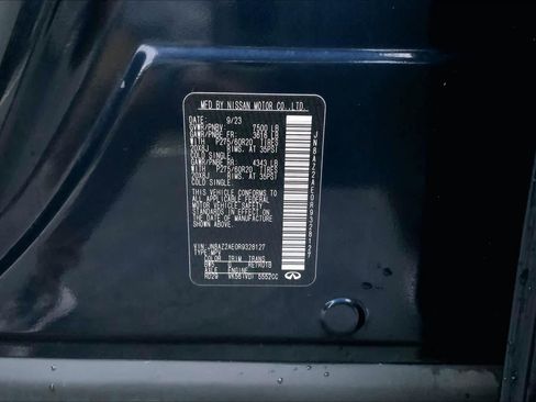 Used 2024 INFINITI QX80 Luxe image 32