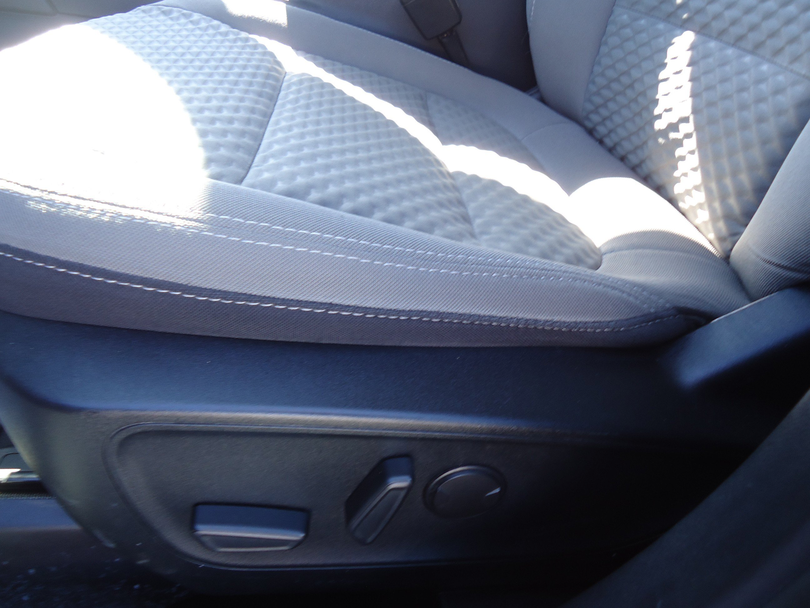 Used 2020 Ford Escape SE AWD/4WD image 23