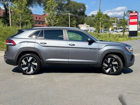 Used 2024 Volkswagen Atlas Cross Sport SE AWD/4WD image 7