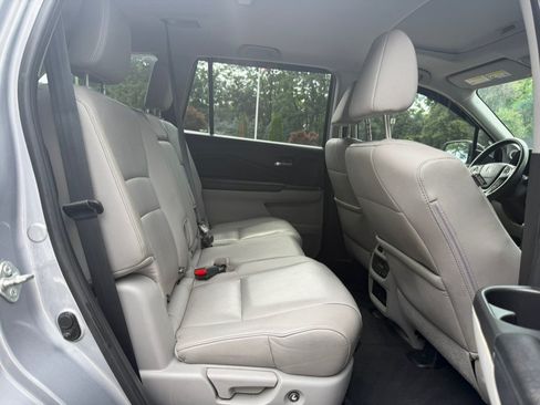 Used 2017 Honda Pilot EX-L image 18