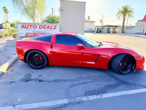 Used 2006 Chevrolet Corvette Z06 w/ Preferred Equipment Group RWD image 8
