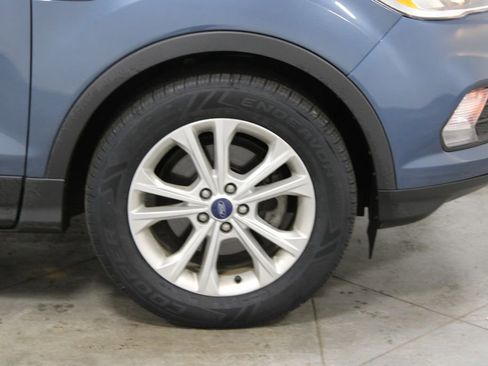 Used 2018 Ford Escape SE image 13