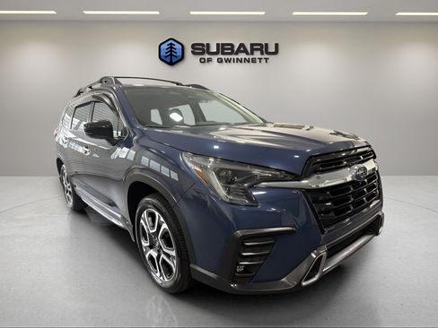 Used 2025 Subaru Ascent Touring w/ Popular Package #1 AWD/4WD image 7