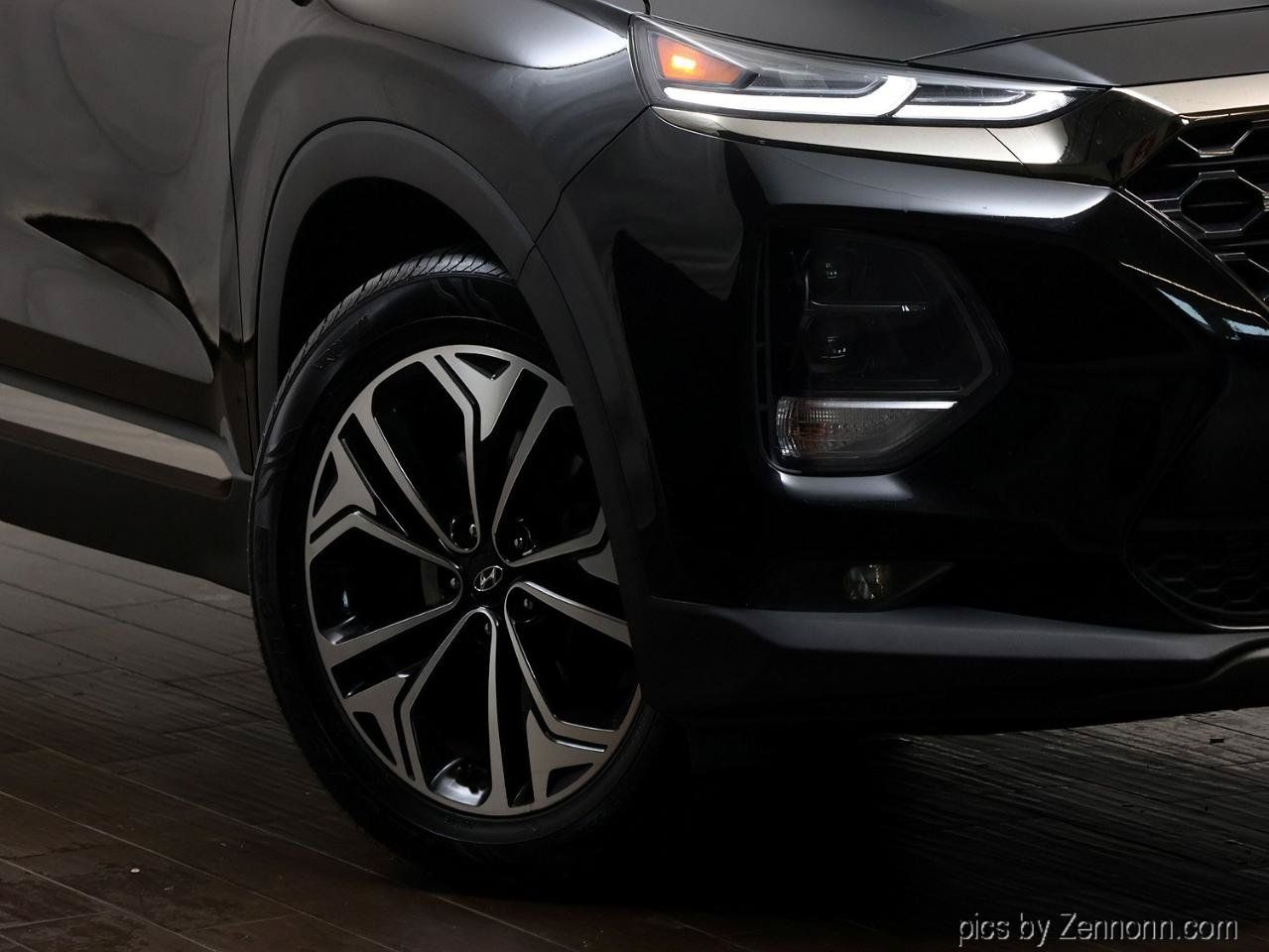 Used 2020 Hyundai Santa Fe Limited AWD/4WD image 3