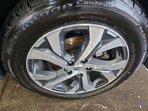 Used 2022 Subaru Outback Touring XT w/ Popular Package #2 image 30