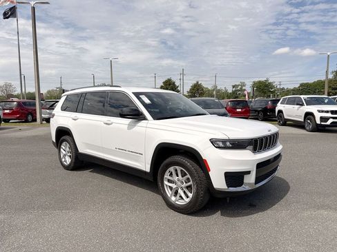 Used 2022 Jeep Grand Cherokee L Laredo w/ Luxury Tech Group I image 1