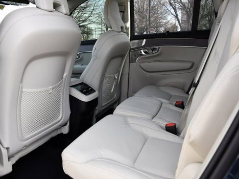 New 2026 Volvo XC90 B6 Ultra w/ Lounge Package AWD/4WD image 16