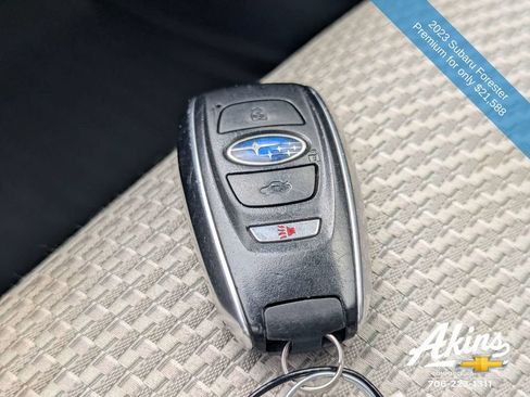 Used 2023 Subaru Forester Premium AWD/4WD image 30
