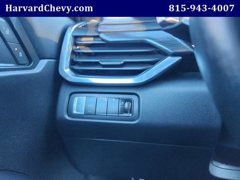 Used 2025 GMC Acadia Elevation image 18