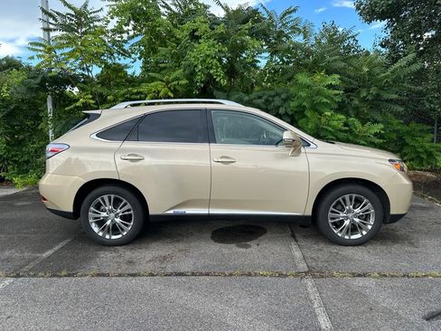 Used 2010 Lexus RX 450h AWD image 2
