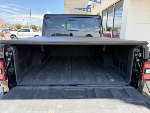 Used 2023 Jeep Gladiator Mojave w/ LED Lighting Group AWD/4WD image 43