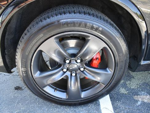 Used 2018 Dodge Durango SRT image 37