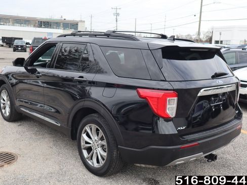 Used 2020 Ford Explorer XLT w/ Equipment Group 202A image 7