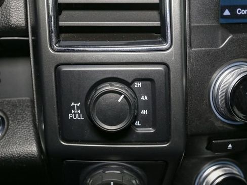 Used 2018 Ford F150 Lariat w/ Equipment Group 502A Luxury image 31