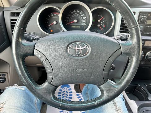 Used 2008 Toyota 4Runner SR5 image 18