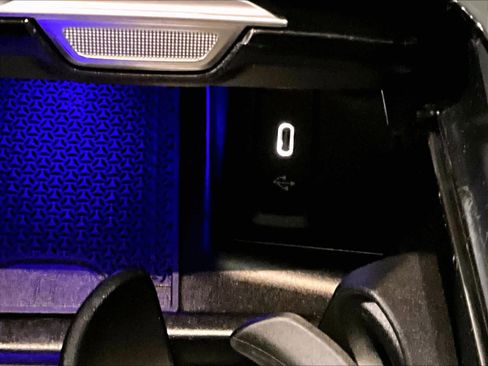 Used 2023 Mercedes-Benz GLC 300 4MATIC image 28