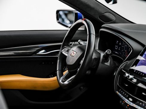 Used 2022 Cadillac CT5 V Blackwing image 43