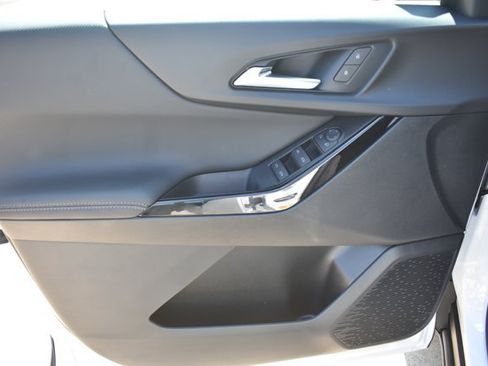 New 2027 Chevrolet Equinox LT w/ Safety and Technology Package FWD image 11