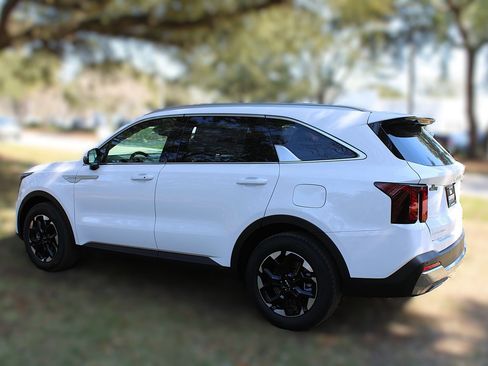 New 2026 Kia Sorento S AWD/4WD image 13
