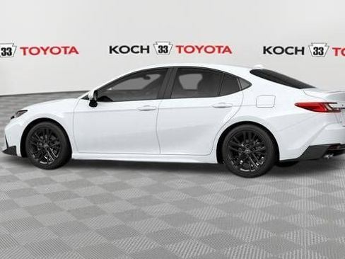 New 2026 Toyota Camry SE image 5