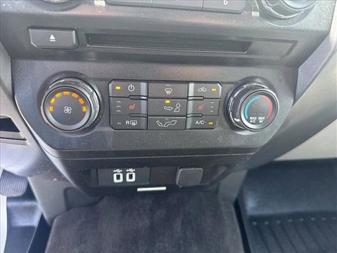 Used 2018 Ford F150 XLT w/ Equipment Group 302A Luxury RWD image 15