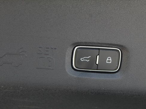 Used 2025 Ford Expedition King Ranch image 22