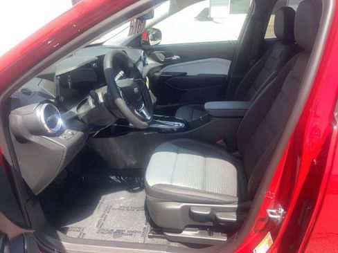 New 2026 Chevrolet Trax LT w/ Driver Confidence Package FWD image 15