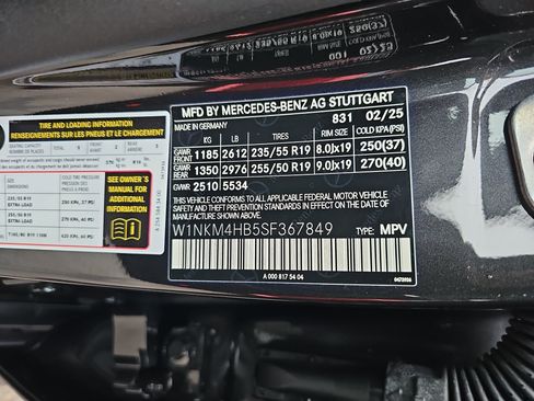 Certified 2025 Mercedes-Benz GLC 300 4MATIC image 38