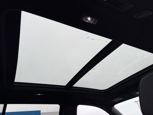 New 2026 GMC Yukon Denali w/ Sun & Power Step Package image 8