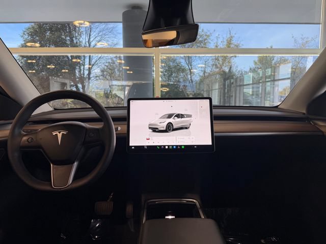 Used 2024 Tesla Model Y Long Range AWD/4WD image 36