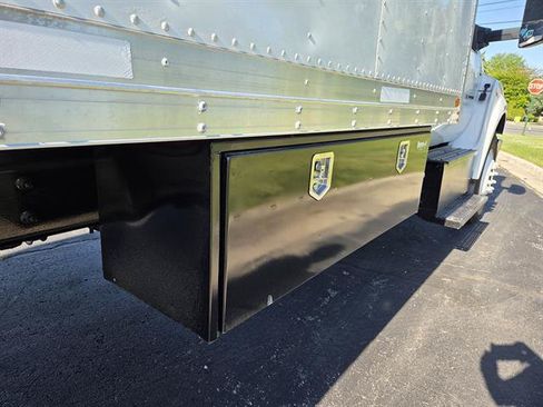 Used 2021 Ford F650 2WD Regular Cab Super Duty image 8