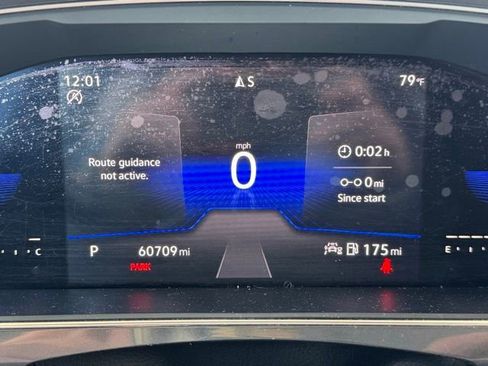 Used 2022 Volkswagen Tiguan SE image 13