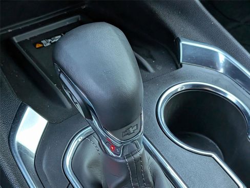 Used 2023 Chevrolet Traverse Premier w/ Redline Edition image 20