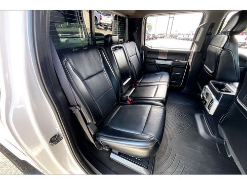 Used 2019 Ford F250 Lariat w/ Lariat Ultimate Package AWD/4WD image 28