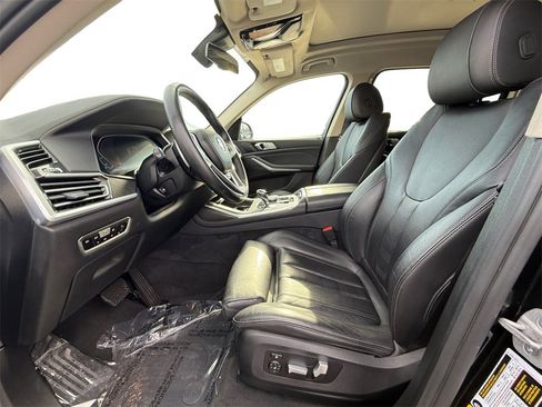 Used 2021 BMW X7 xDrive40i w/ Cold Weather Package image 6