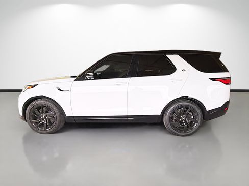 Used 2023 Land Rover Discovery HSE R-Dynamic image 2