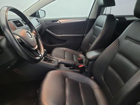 Used 2015 Volkswagen Jetta SE image 17