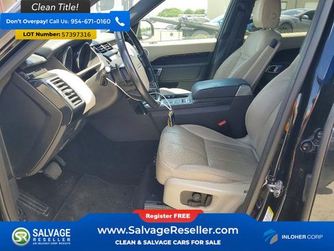Used 2019 Land Rover Discovery SE AWD/4WD image 9