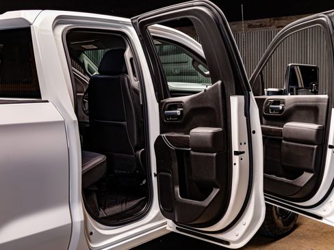 Used 2020 Chevrolet Silverado 1500 LTZ w/ LTZ Plus Package image 26