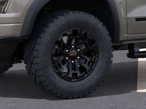 New 2026 GMC Canyon Elevation w/ LPO, Black Badging Package RWD image 9