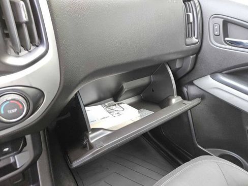 Used 2015 Chevrolet Colorado LT w/ LT Convenience Package RWD image 20