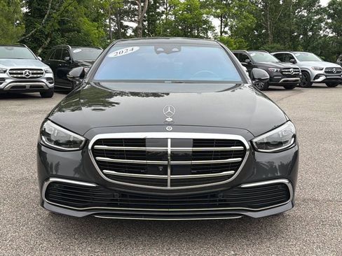 Used 2024 Mercedes-Benz S 580 4MATIC Sedan image 4