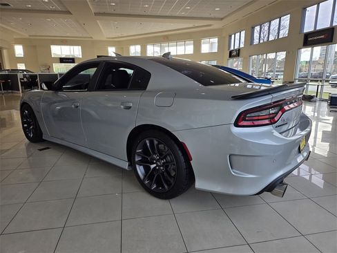 Used 2023 Dodge Charger Scat Pack w/ Technology Group image 6