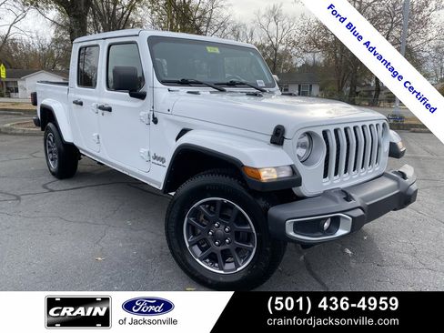 Used 2023 Jeep Gladiator Overland image 1