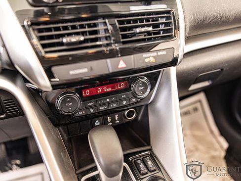 Used 2022 Mitsubishi Eclipse Cross SE FWD image 26