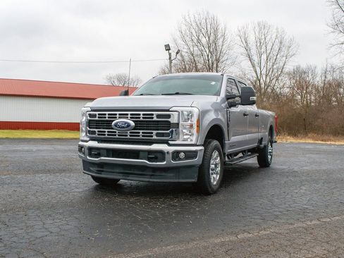 Used 2024 Ford F350 XLT image 10