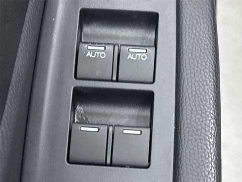 Used 2021 Honda Pilot Black Edition image 12